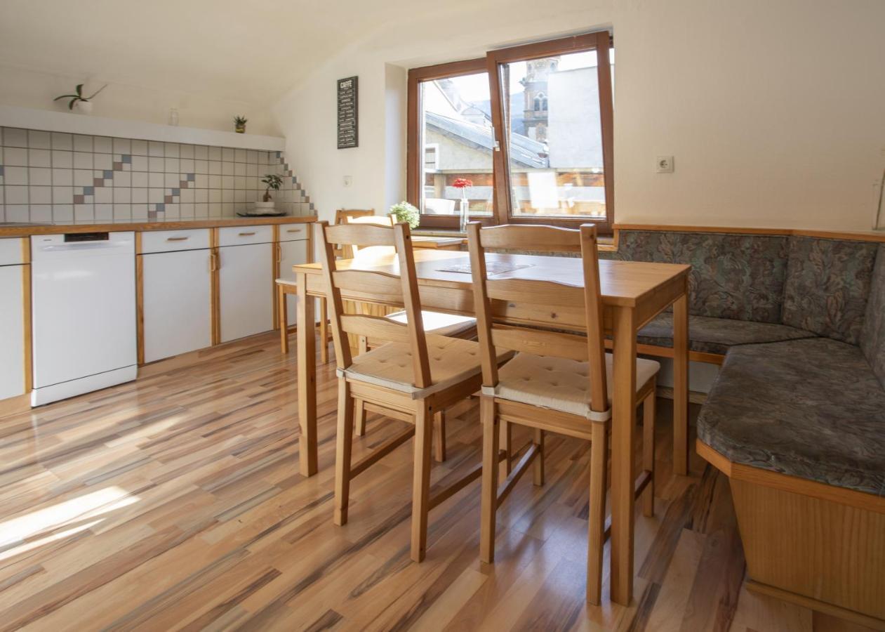 Cozy Old Town Apartment Hall in Tirol Esterno foto
