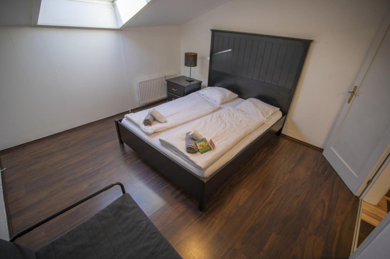Cozy Old Town Apartment Hall in Tirol Esterno foto